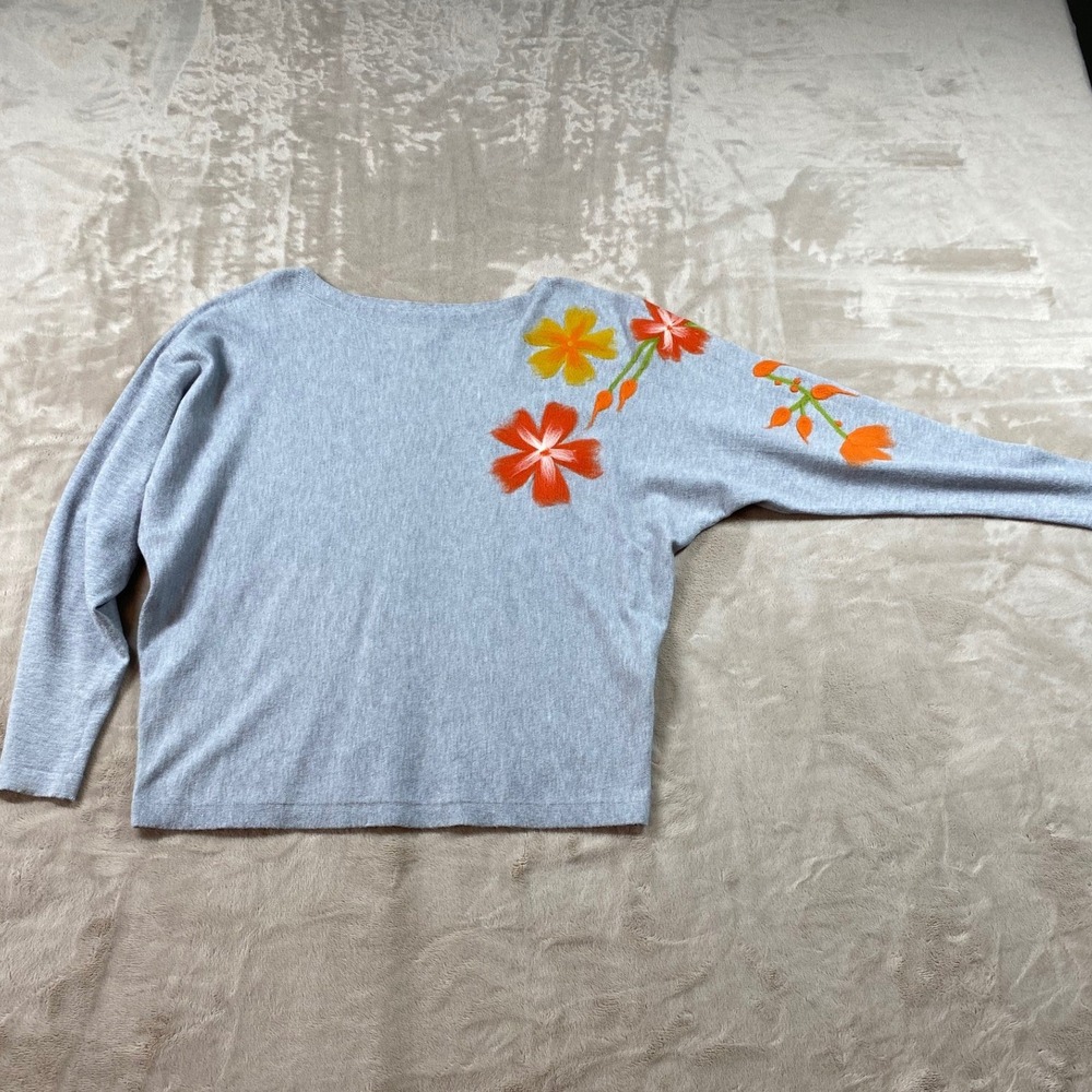 Aaeda Women Knit Sweater Small Gray Needle Felted Floral Crew Neck Orange Yellow